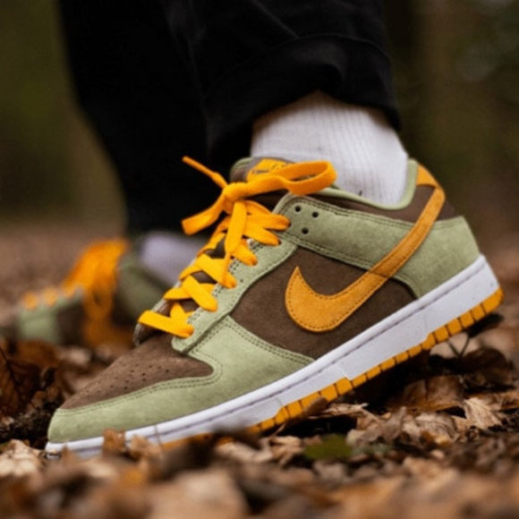 Nike Nike Dunk Low SE 'Dusty Olive' - SneakerMood 