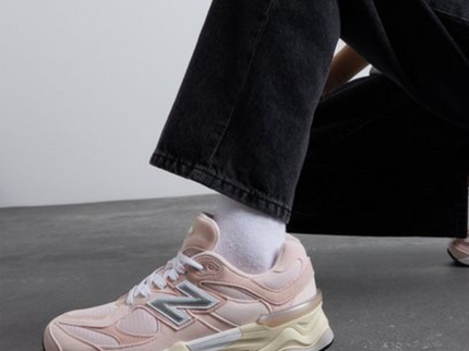 New Balance 9060 Pink