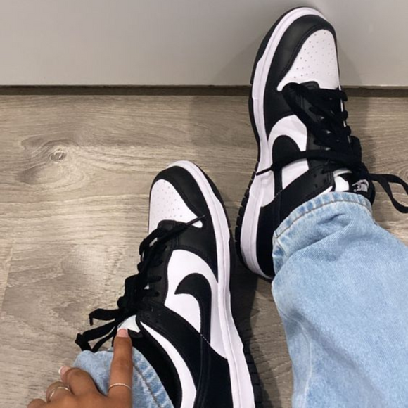 Nike Dunk Low WMNS 'Vintage Panda'