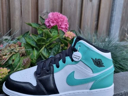 Air Jordan 1 Mid Tropical Twist GS 