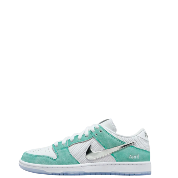 Nike Nike SB x April Skateboards Dunk Low Pro - SneakerMood 