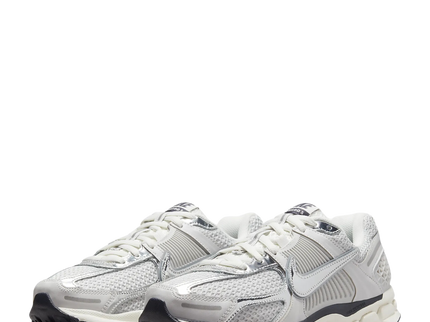 Nike Nike Zoom Vomero 5 White / Metallic Silver