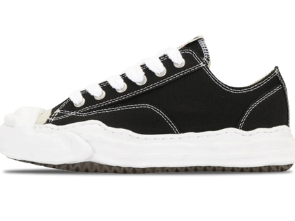 Maison Mihara Yasuhiro Hank OG Sole Canvas Low Black A05FW702 SneakerMood productfoto zijaanzicht