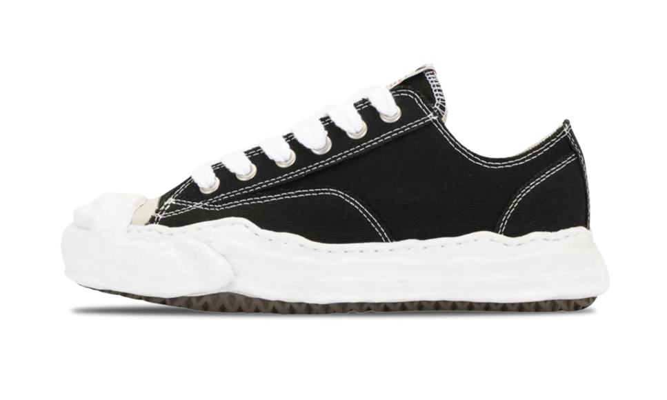 Maison Mihara Yasuhiro Hank OG Sole Canvas Low Black A05FW702 SneakerMood productfoto zijaanzicht