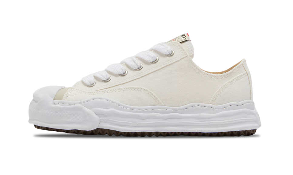 Maison Mihara Yasuhiro Hank OG Sole Canvas Low White A05FW702 SneakerMood productfoto zijaanzicht