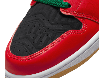 Nike Air Jordan 1 Mid SE Christmas DQ8417-006 toe detail SneakerMood