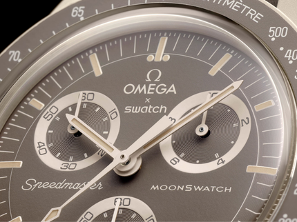 Swatch x Omega Bioceramic Moonswatch Mission On Earth Desert – SO33T103 – SneakerMood – 02