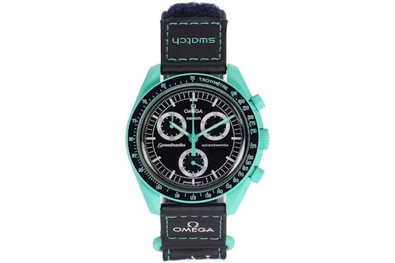Swatch x Omega Bioceramic Moonswatch Mission On Earth Polar Lights – SO33L103 – SneakerMood – 01