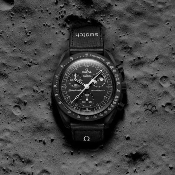 Swatch x Omega x Snoopy Black Mission to the Moonphase New Moon – SO33B700 – SneakerMood – 02